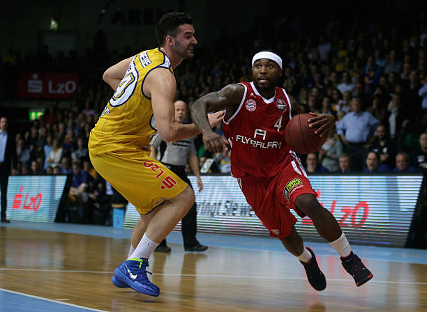 以其灵活的 以其灵活的